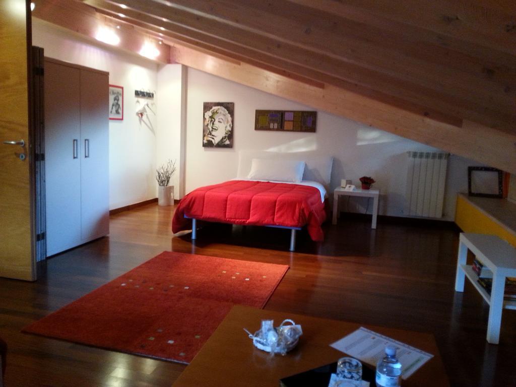 B&B Douglas House Varese Eksteriør billede