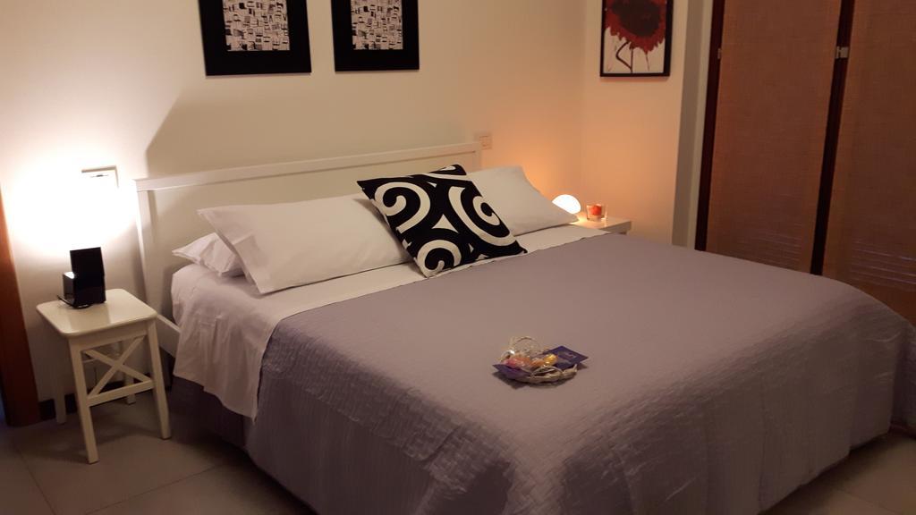 B&B Douglas House Varese Eksteriør billede
