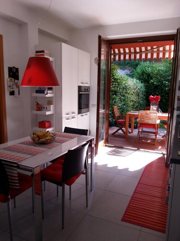 B&B Douglas House Varese Eksteriør billede